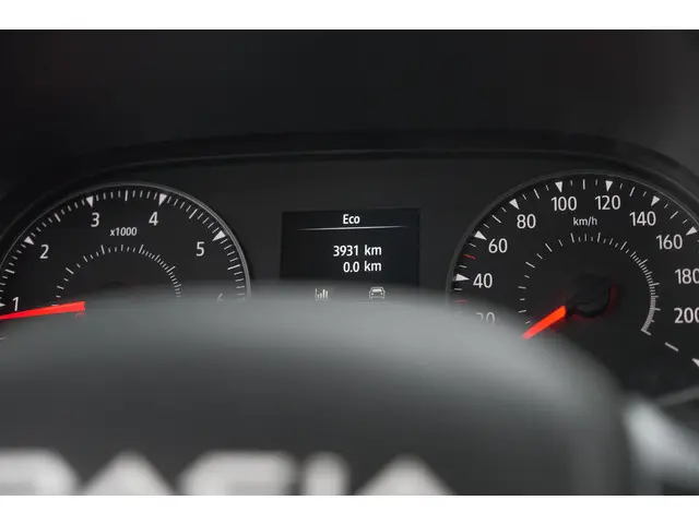 Dacia Jogger TCe 110 Extreme 2025 Benzine 45