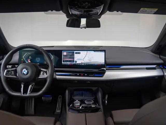 BMW 5 Serie Touring 520i 2025 Benzine 9