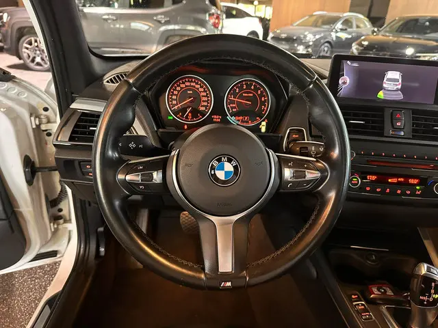 BMW 1 Serie 116i High Executive 2015 Benzine 14