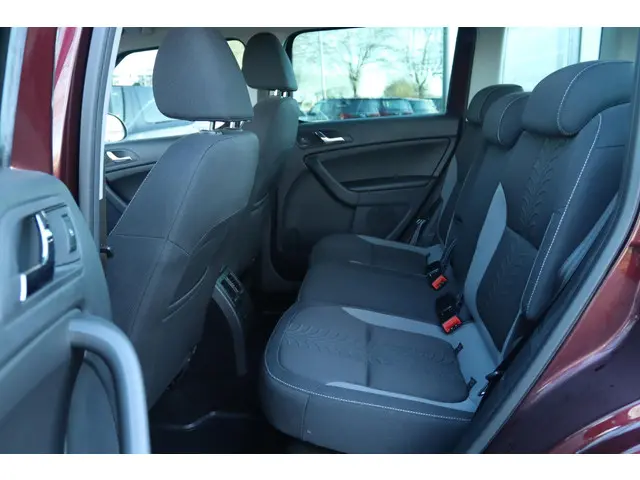 Škoda Yeti OUTDOOR 1.4 TSI AUT. ADVENTURE 2015 Benzine 15