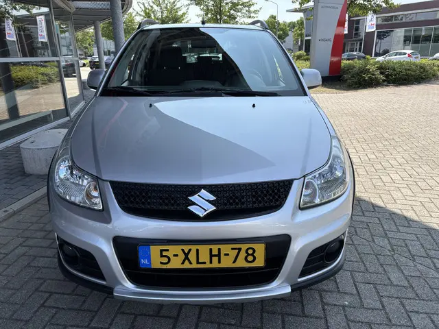 Suzuki SX4 1.6 Exclusive Automaat 2012 Benzine 4