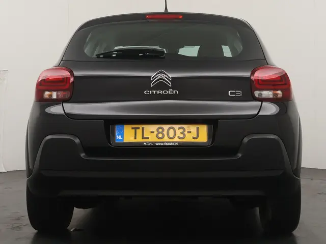 Citroën C3 1.2 PureTech Shine 2018 Benzine 4