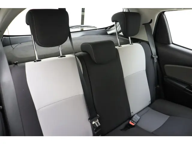 Toyota Yaris 1.0 VVT-i Comfort 2019 Benzine 16
