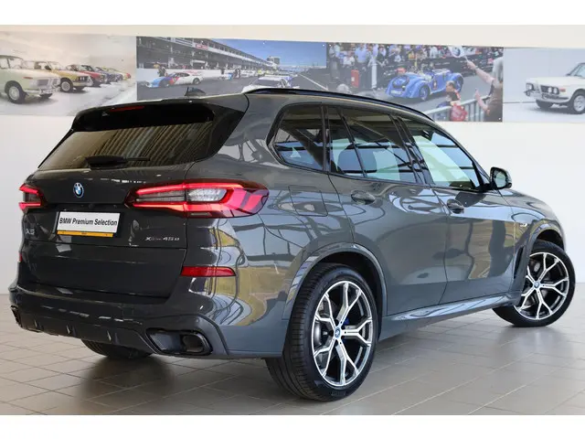 BMW X5 xDrive45e 2021 Hybride Benzine 2