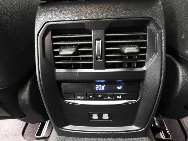 BMW i4 Gran Coupe M50 2023 Elektrisch 38