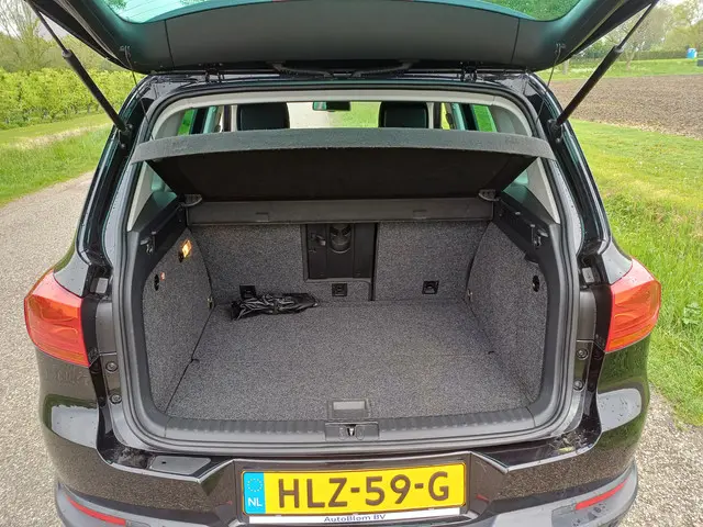 Volkswagen Tiguan 1.4 TSI Sport&Style CUP 2014 Benzine 32