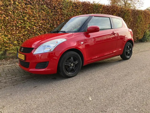 Suzuki Swift 1.2 Base 2013 Benzine