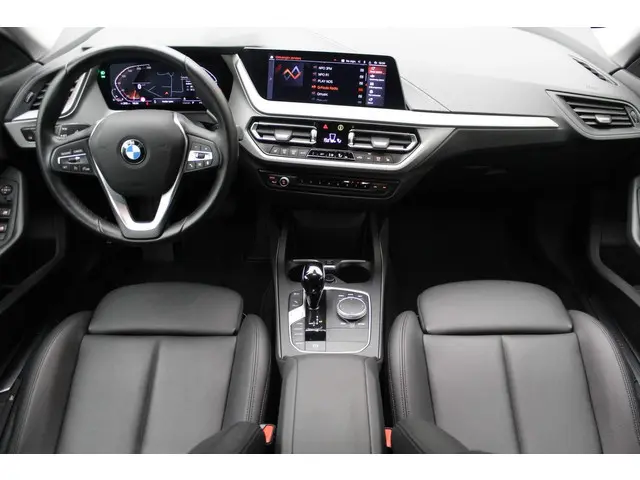 BMW 2 Serie Gran Coupé 218i High Executive 2023 Benzine 4