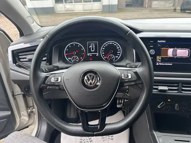 Volkswagen Polo 1.0 MPI Trendline 2019 Benzine 18