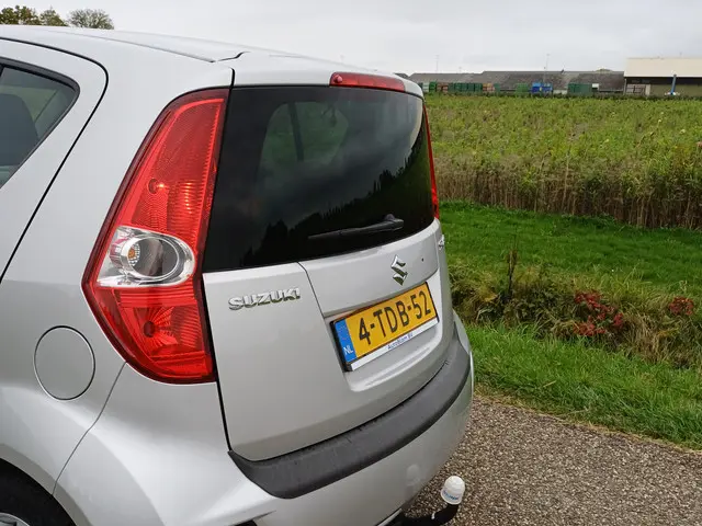 Suzuki Splash 1.2 Exclusive EASSS 2014 Benzine 16