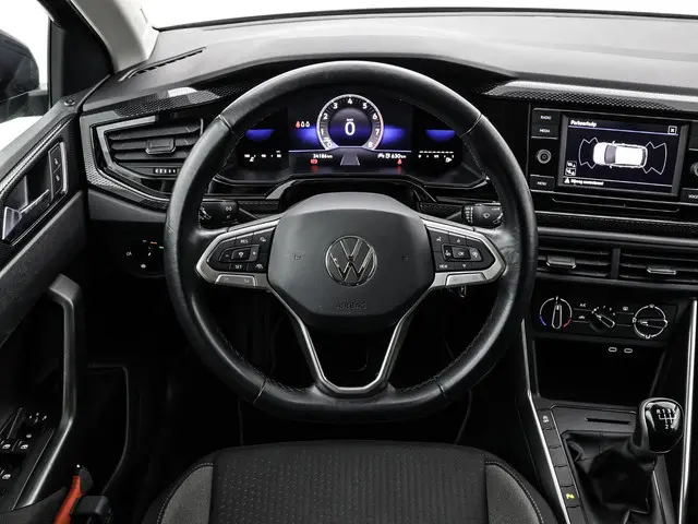 Volkswagen Polo 1.0 TSI 95pk Life 2023 Benzine 14