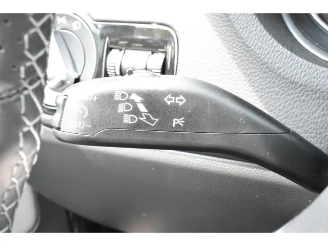 Volkswagen Polo 1.4 TSI BlueGT 2013 Benzine 25