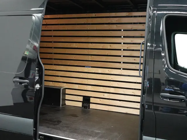 Mercedes-Benz Sprinter L2H2 Automaat 2023 Diesel 44
