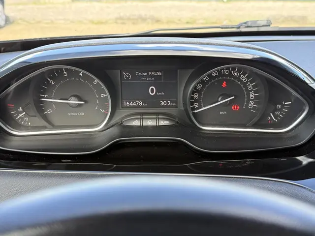 Peugeot 208 1.2 VTi Envy 2013 Benzine 9