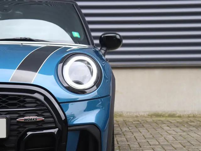 MINI 5-Deurs Cooper 2022 Benzine 28