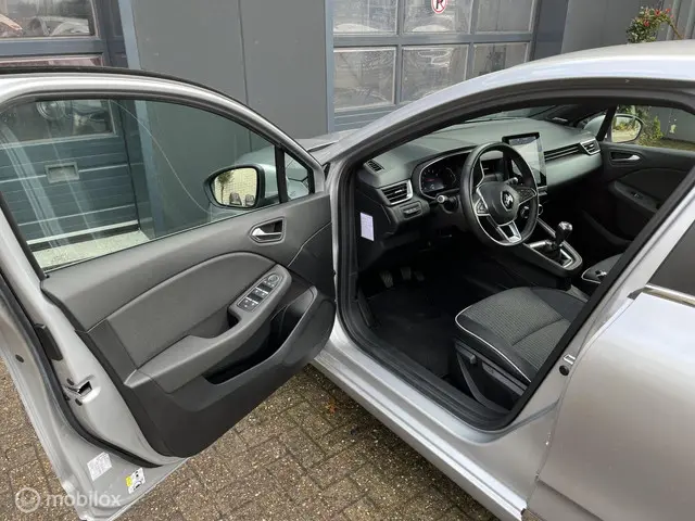 Renault Clio 1.0 TCe Intens 2021 Benzine 9