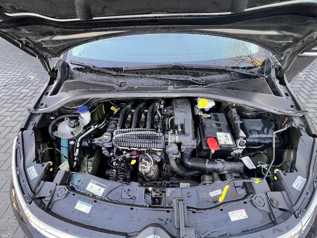 Citroën C3 1.2 PureTech Feel 2017 Benzine 9