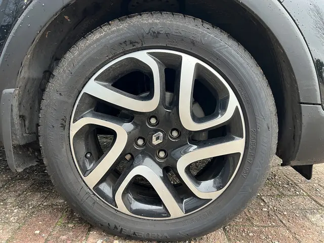 Renault Captur 0.9 TCe Dynamique 2013 Benzine 25