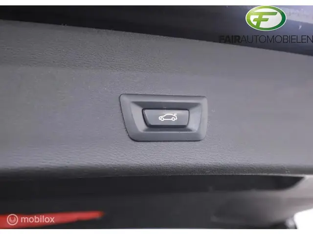 BMW X1 sDrive18i Executive 2018 Benzine 29