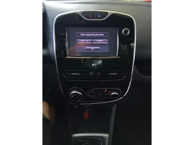 Renault Clio 1.2 16V 2016 Benzine 7