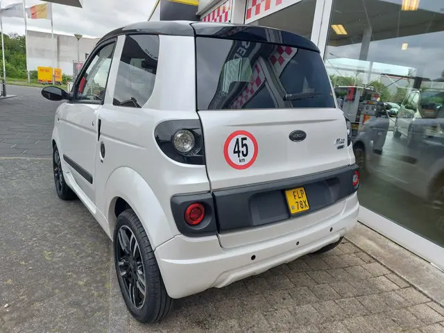 Microcar M.go Brommobiel 6 Plus 2022 Diesel 11