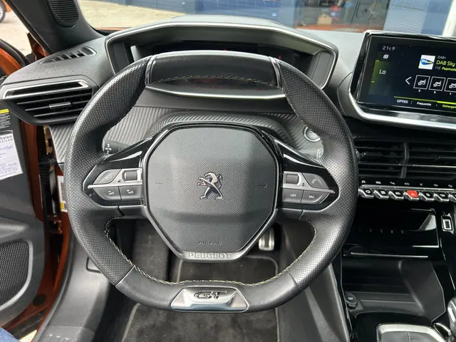 Peugeot 2008 1.2 Turbo 130 PK GT-Line 2020 Benzine 8