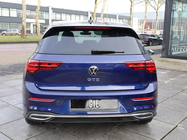 Volkswagen Golf GTE 1.4 eHybrid 2022 Hybride Benzine 4