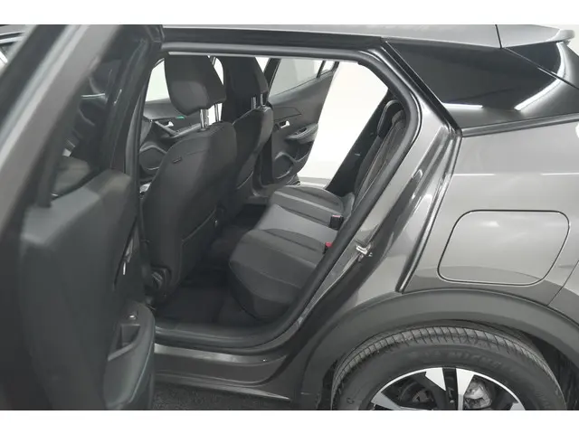 Peugeot 2008 PureTech 130 EAT8 Allure Pack 2021 Benzine 29