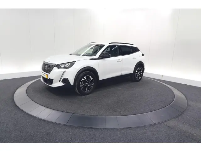 Peugeot 2008 PureTech 130 EAT8 Allure 2023 Benzine 67
