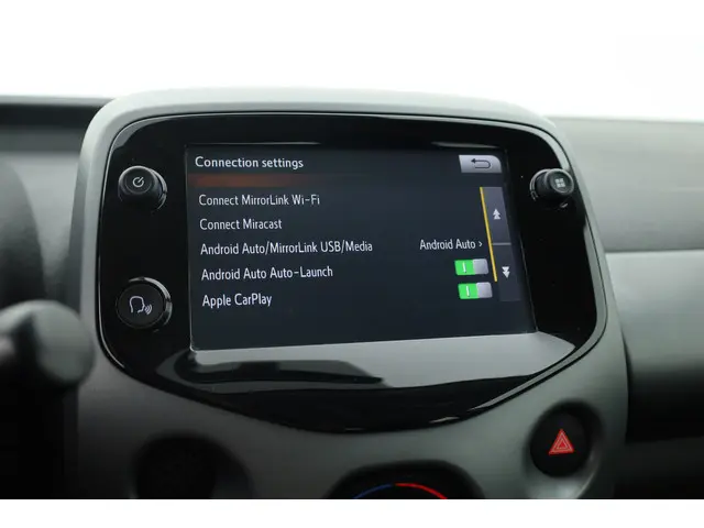 Toyota Aygo 1.0 VVT-i x-play 2021 Benzine 19