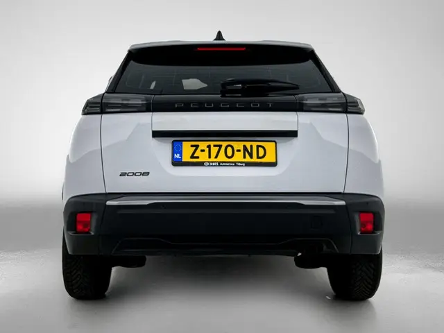 Peugeot 2008 1.2 100 2023 Benzine 4