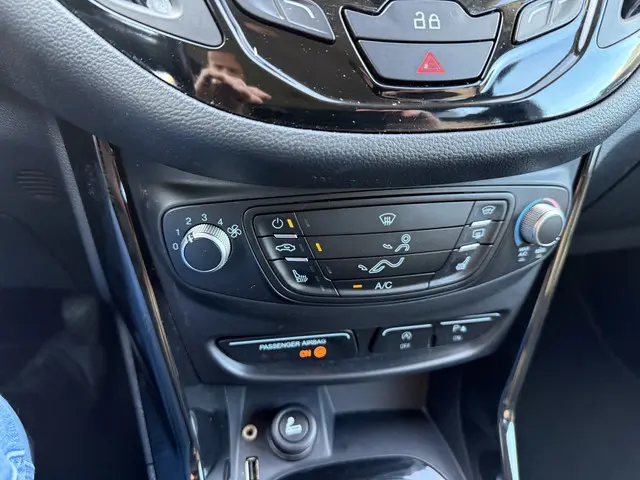 Ford B-MAX 1.0 EcoBoost Titanium Navigatie 2014 Benzine 15