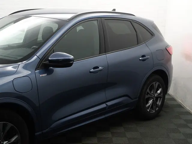 Ford Kuga 2.5 PHEV ST-Line Aut- 2021 Hybride Benzine 27