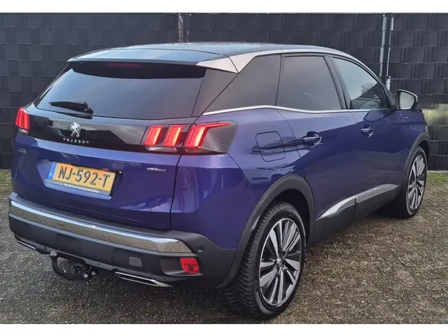 Peugeot 3008 1.2 PureTech GT Line 2017 Benzine 3