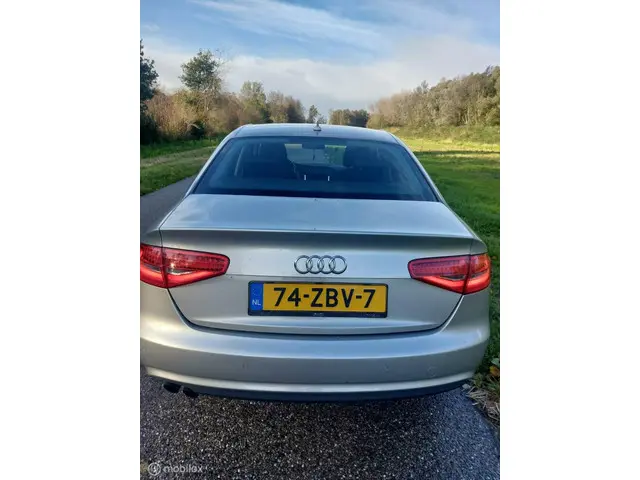 Audi A4 Limousine 1.8 TFSI 2012 Benzine 4