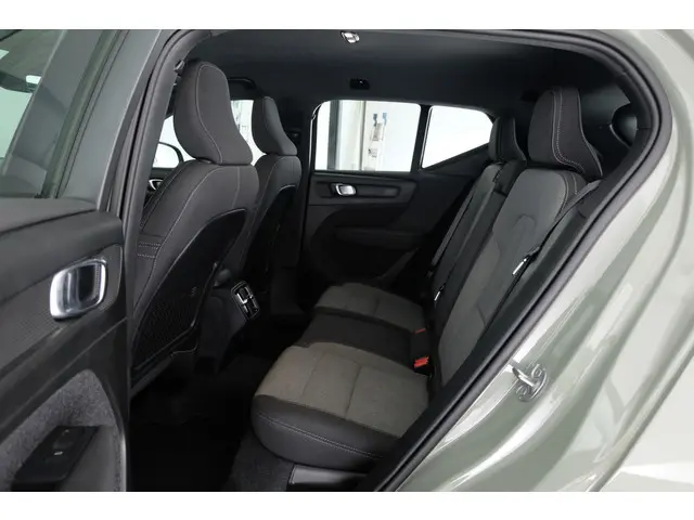 Volvo XC40 2.0 B4 Plus Dark 2024 Hybride Benzine 5