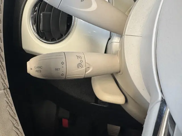 Fiat 500 1.0 Hybrid Lounge 2021 Benzine 25