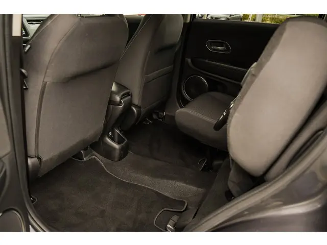 Honda HR-V 1.5i VTEC ELEGANCE 2020 Benzine 30