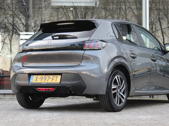 Peugeot 208 1.2 PT Style 2023 Benzine 22