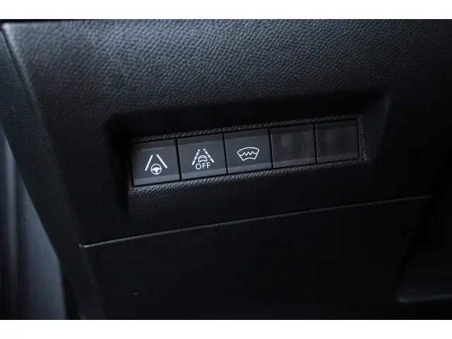 Peugeot 2008 1.2 PureTech GT-Line 2020 Benzine 31