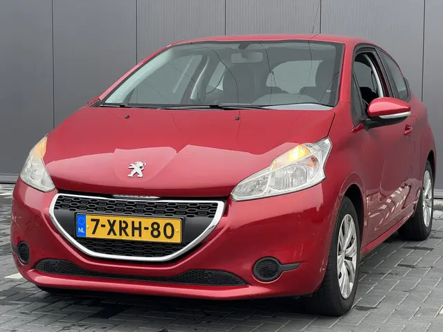 Peugeot 208 1.2 VTi Active 2014 Benzine 9