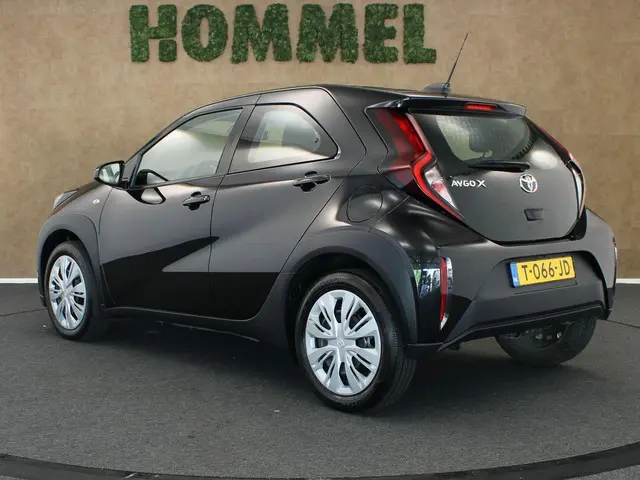 Toyota Aygo X 1.0 VVT-i S-CVT Play 2023 Benzine 13