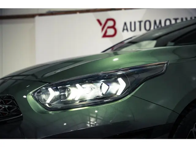 Kia Ceed 1.6 T-GDi GT 2023 Benzine 8