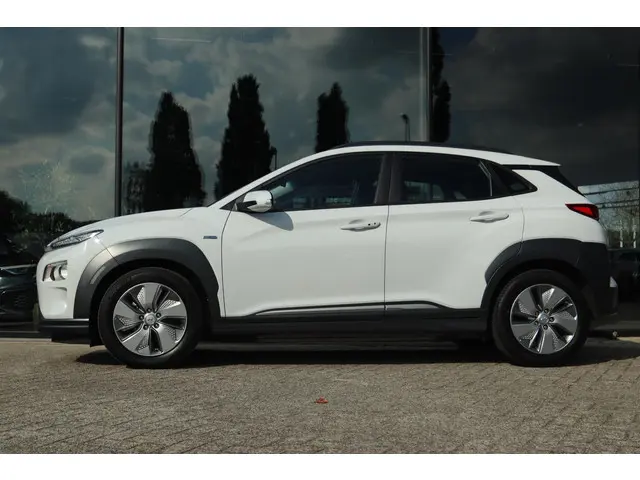 Hyundai Kona EV COMFORT 64 KWH 2020 Elektrisch 11