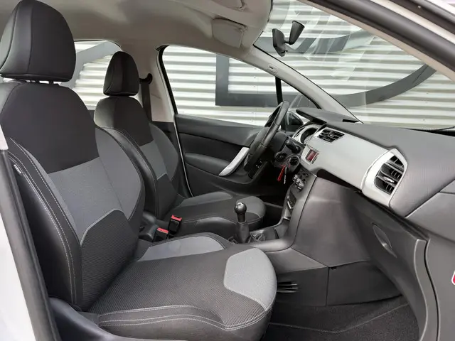 Citroën C3 1.2 VTi Collection 2013 Benzine 9