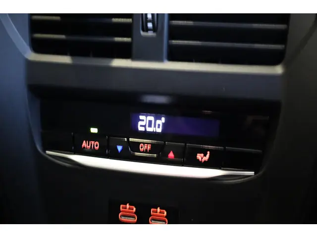 BMW 3 Serie Touring 330e 2026 Hybride Benzine 22