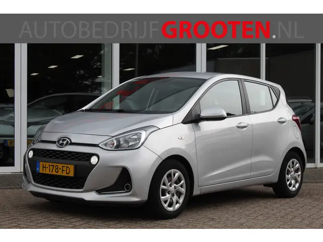 Hyundai i10 1.0i Comfort//Navi//Cruise!! 2020 Benzine