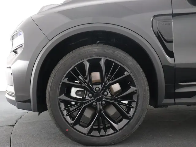 Lynk & Co 01 1.5 More 2025 Hybride Benzine 13