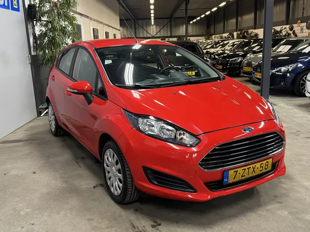 Ford Fiesta 1.0 Style // Navi // Airco 2015 Benzine 4