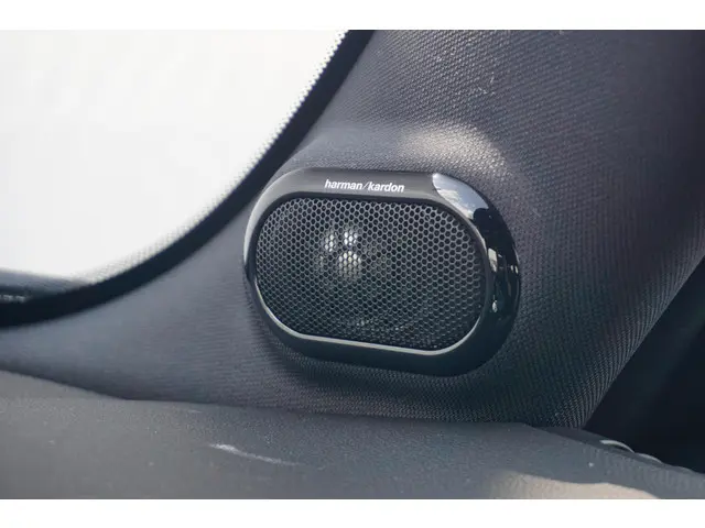 MINI 3-Deurs John Cooper Works Essential 2022 Benzine 18